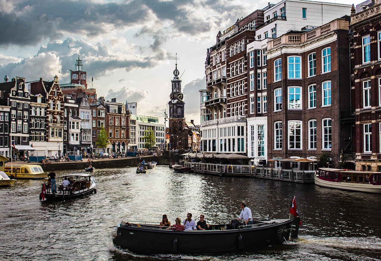 Action Amsterdam ArenA Boulevard – Amsterdam
